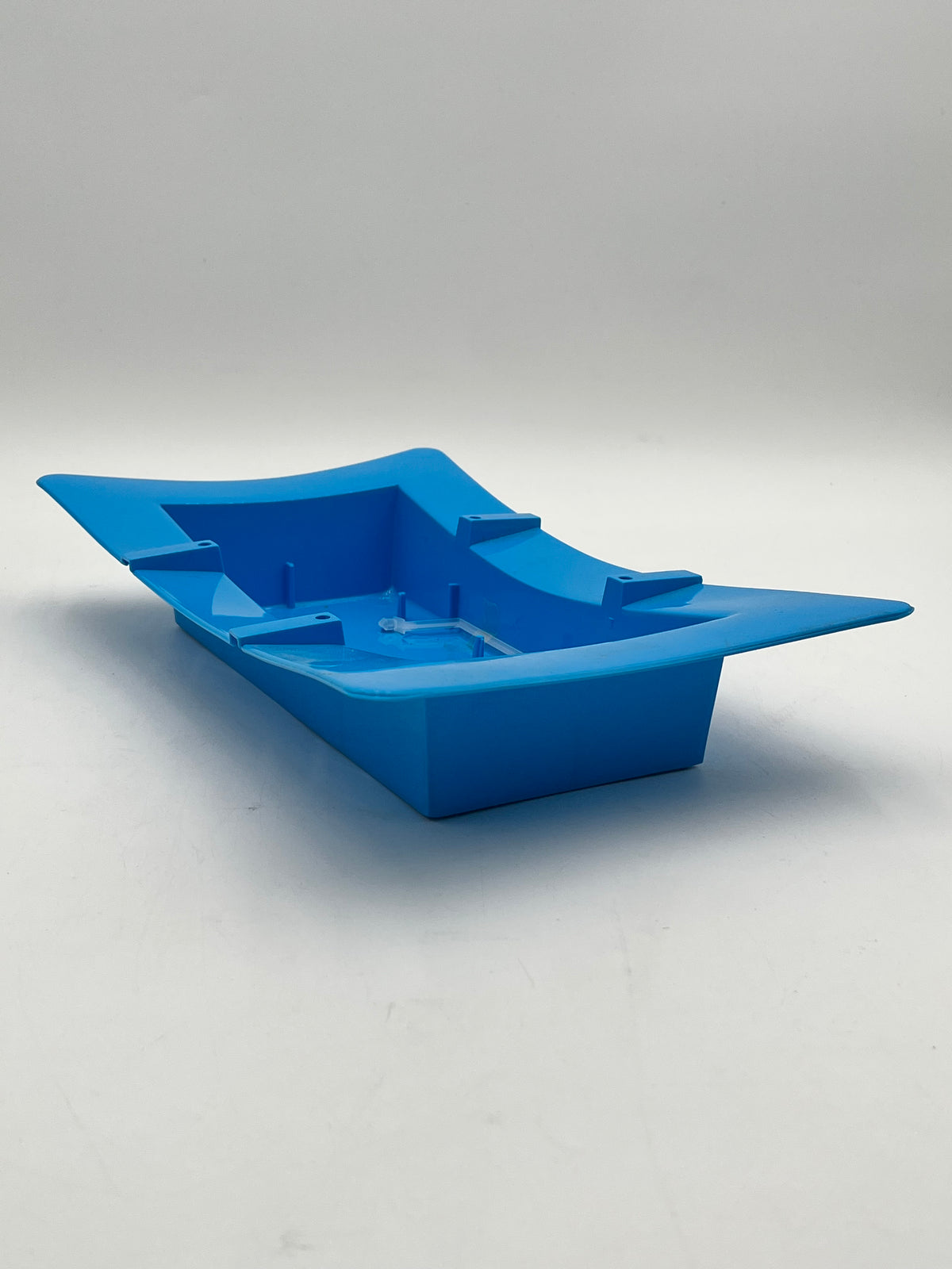 FoamLock Floral Tray in blue- 13" base fits full floral foam brick with built-in foam clip. Durable & reusable tray for $9.99 @ floralsuppliespoint1.com