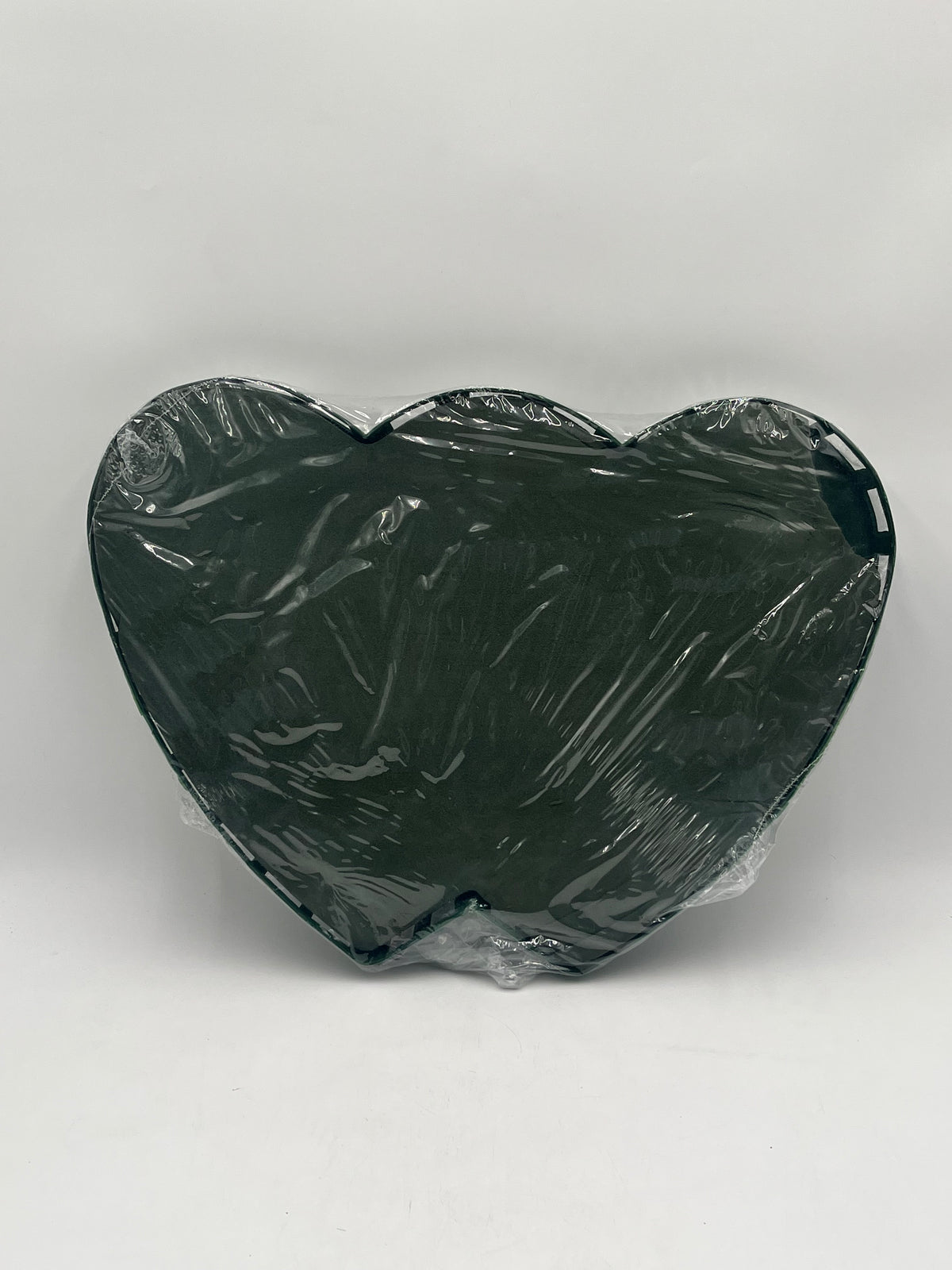Double Heart Floral Foam Bases for tributes, weddings & crafts. Available Medium (13x18), Large (16x23) & X-Large(18x24) sizes. Sold by floralsuppliespoint1.com