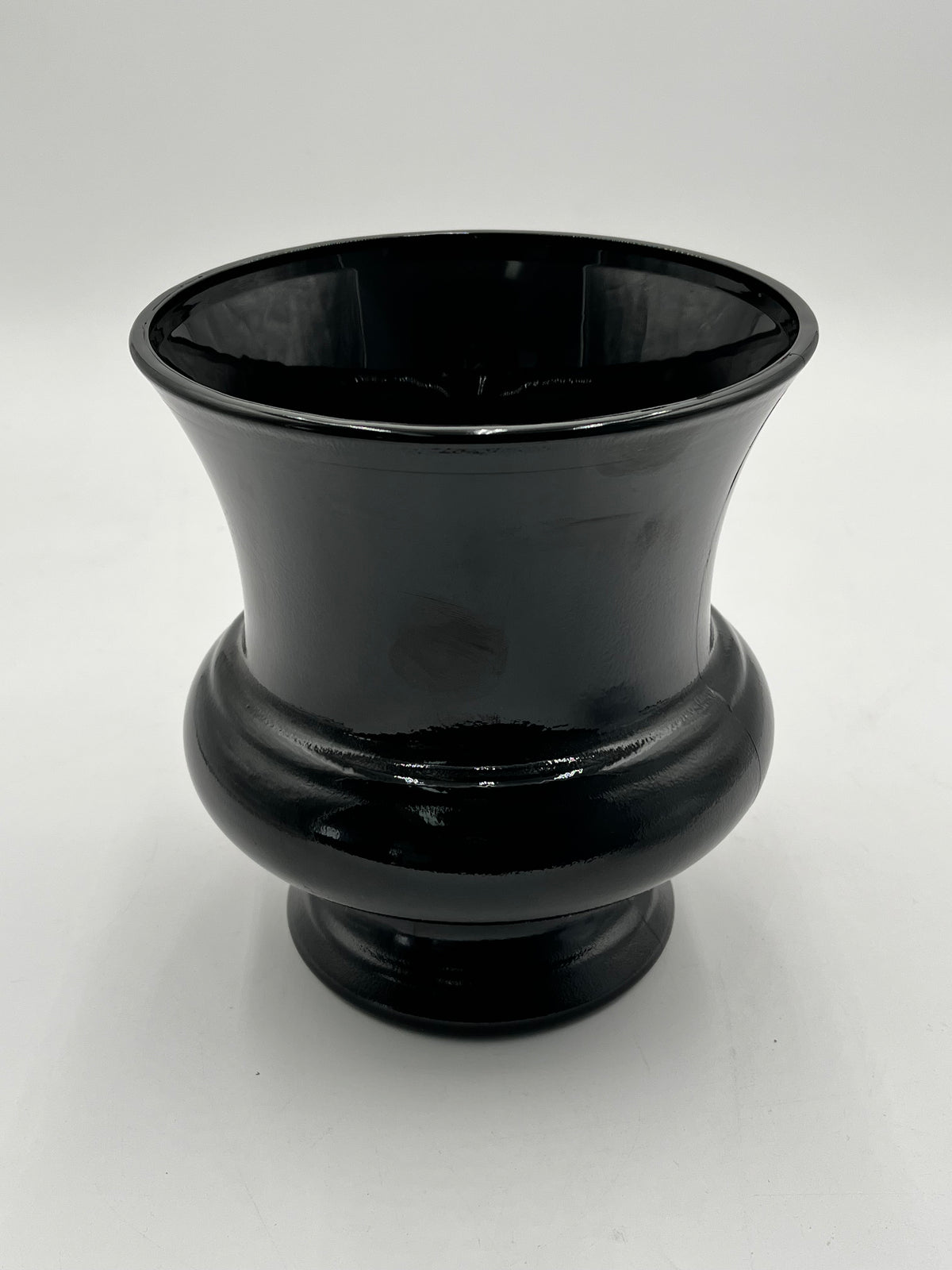 Elegant black plastic urn in medium 8x7 size. Perfect for floral, memorial or décor use. Sold by floralsuppliespoint1.com for $4.99 each.