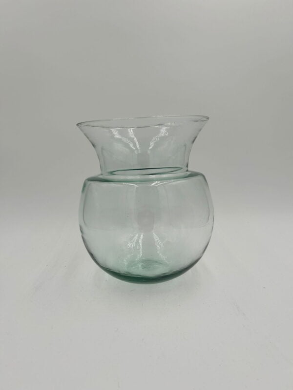 LG American Vase LG - Classic Americana Elegance for Your Home