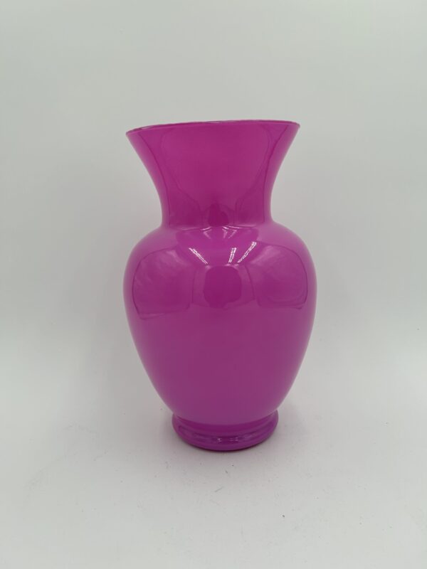 LG #214 Vase Pink - Elegant and charming home decor accent