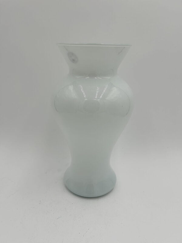 XL German Vase White - Timeless and elegant home decor centerpiece