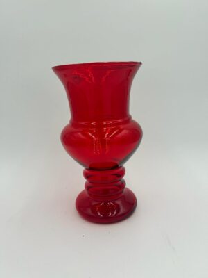 LG Olympia Vase Red - Bold and vibrant home decor statement